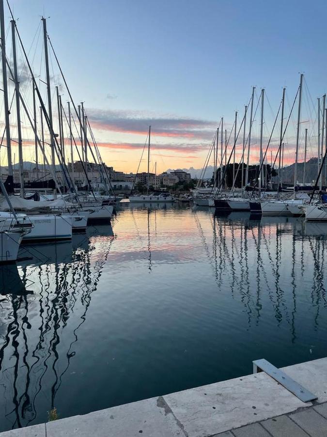 Terrazza Alla Cala Palermo Exterior foto